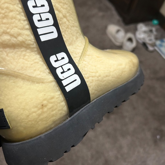 Ugg Classic Clear Mini Boots - Picture 8 of 9